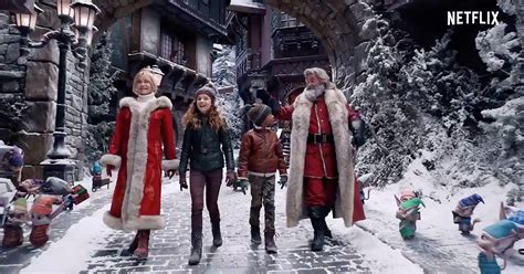 ‘the Christmas Chronicles 2 Starring Kurt Russell And Goldie Hawn
