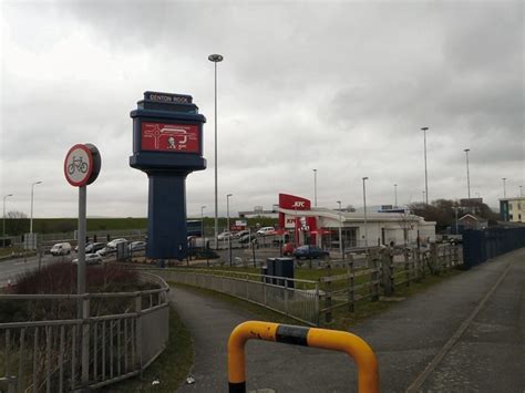 Denton Rock Kfc © Gerald England Geograph Britain And Ireland