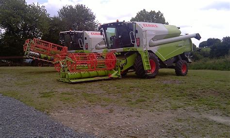 Avis Tucano 440 De La Marque Claas Moissonneuses Batteuses à Secoueurs