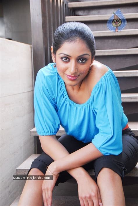 Padma Priya Latest Gallery Photo 50 Of 83