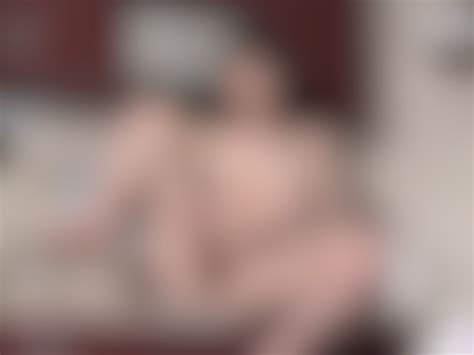 Marceline Moore Has Naked Fun in Her Kitchen Vidéos Porno Gratuites