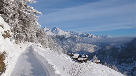 Sentiero Panoramico Törbelzeneggenbürchen Regione Di Moosalp In