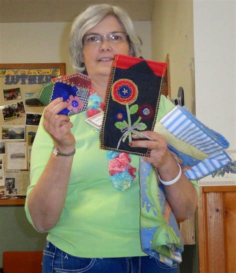 Decorate your room with bees and get all your friends buzzing with compliments! Blackfoot Piecemakers Quilt Club: PIECEMAKERS' QUILT CLUB