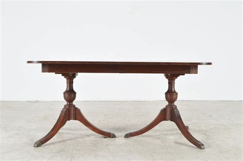 Mahogany Veneer Federal Style Two Pedestal Dining Table Ebth