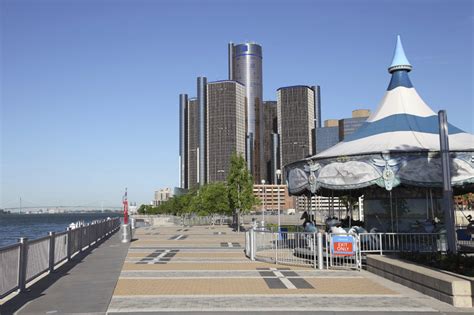 Aaa Travel Guides Detroit Michigan