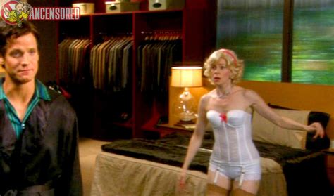 Carrie Preston Nuda Anni In Straight Jacket