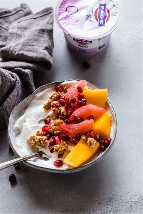 Greek Yogurt Breakfast Bowls 5 Ways Video