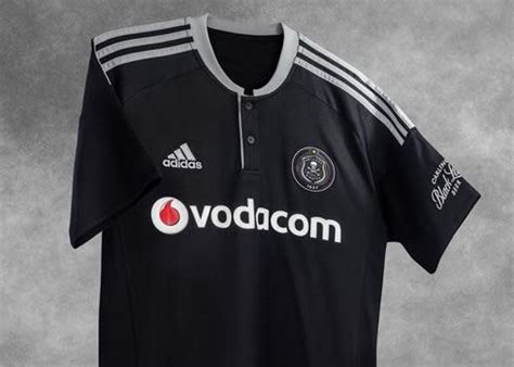 Camiseta Adidas 80 aniversario del Orlando Pirates