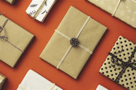 11 Eco Friendly T Wrapping Options You Can Feel Good About Eco