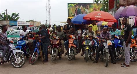 Transport Urbain Lessor Des Taxis Motos à Brazzaville Adiac Congo