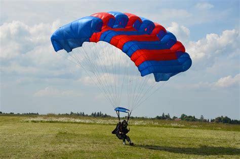 Kurs Skoczka Spadochronowego Zdz Starachowice Eskapl