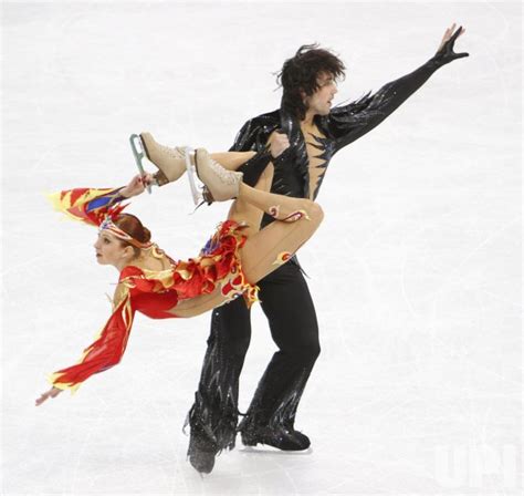 Photo Jana Khokhlova And Sergei Novitski Ice Dance At The