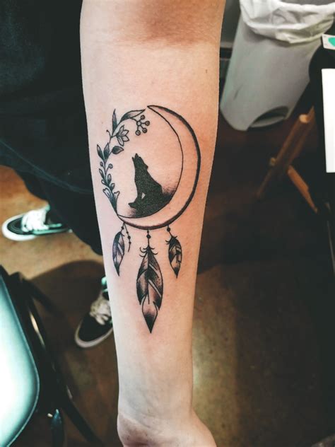 Wolf Dreamcatcher Tattoo Tribal Rose Tattoos Native Tattoos Cool