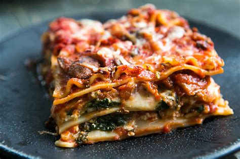 Spinach Lasagna With Angus Beef Bolognese For 2 Jays 2 Go