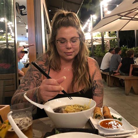 Pregnant Kailyn Lowry Shows Off Baby Bump In Unbuttoned Jeans From Her