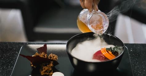 Este es un taller práctico en el que cocinaremos entre todos. Introdúcete a la cocina molecular con este taller 62% dto ...