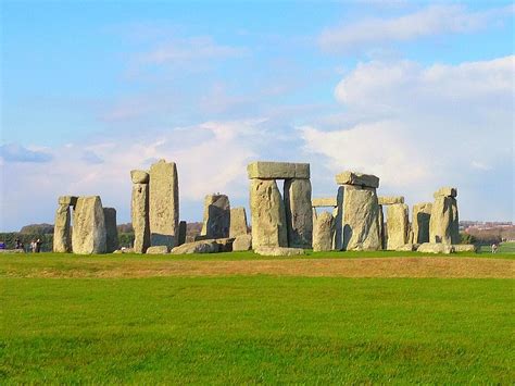 How To Get To Stonehenge From London