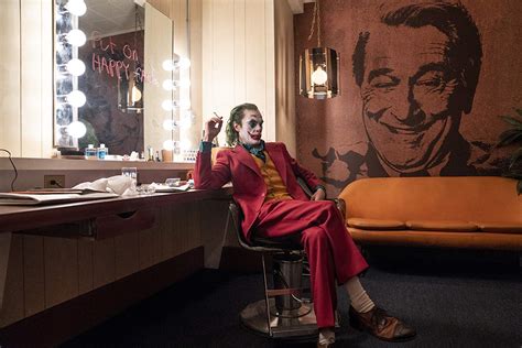 Movie Review Joker 2019 Never Think Impossible