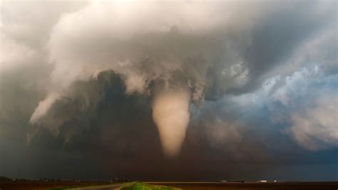 Tornado Facts How Tornadoes Form Are Forecasted And Other Science