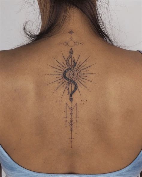 12 Elegant Spine Tattoo Ideas That Are Totally Mesmerizing And Painful