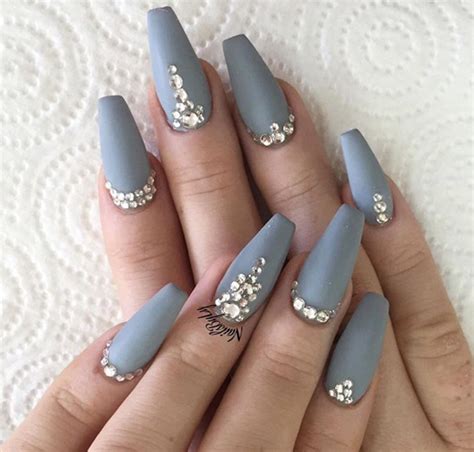 Don't care too much for the jewels but that COLOR is ... Asmr triggers scratching, tapping tablet with my long nails no talking.