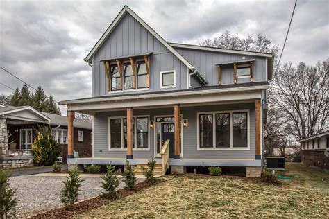 10 Stunning Home Exteriors With Board And Batten Siding Craftivity