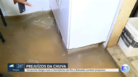 Chuva Alaga Casas Na Zona Oeste Do Rio Rj1 G1
