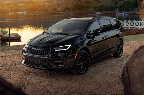 2023 Chrysler Pacifica Review Trims Specs Price New Interior