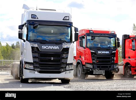 White Next Generation Scania R520 With Scania Trucks