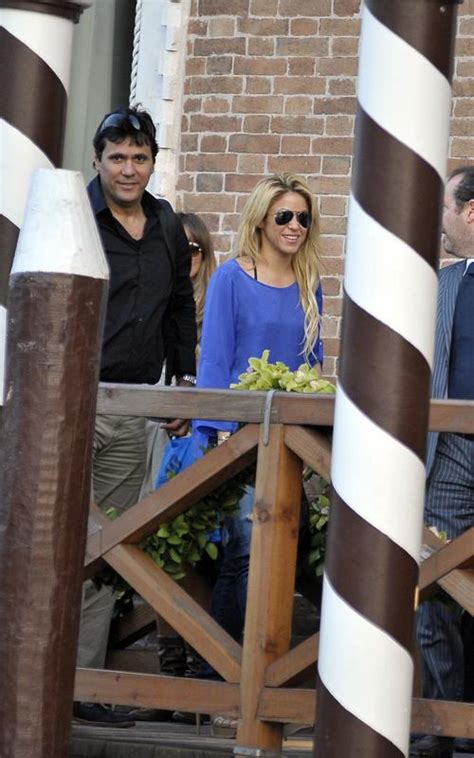 Gossip Shakira S Pole Dancing Rabiosa Video Celebrity Gossip