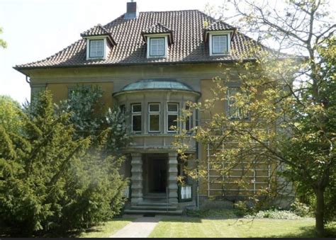 Das mietobjekt befindet sich im hochparterre in einem mehrfamilienhaus mit sieben wohnungen. Bilder ideen von Haus kaufen bad oldesloe zweistöckiges ...