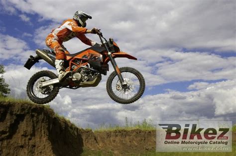 See also ktm 950 super enduro r by year. KTM 950 Super Enduro R