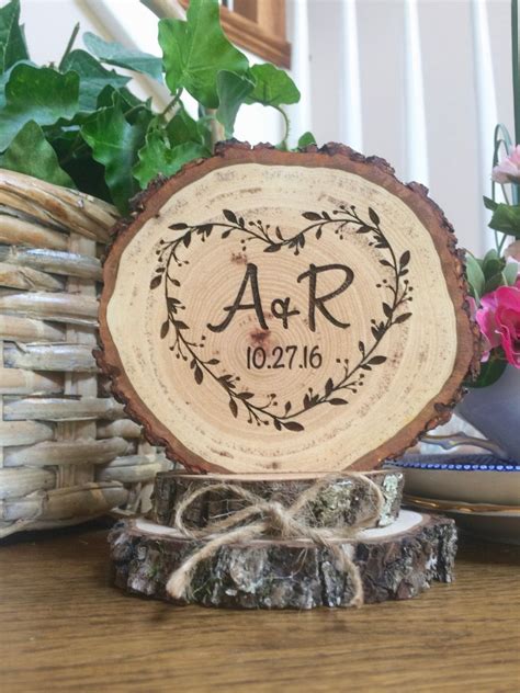 Personalized Wedding Cake Topper Heart Wreath Engraved Wood Etsy