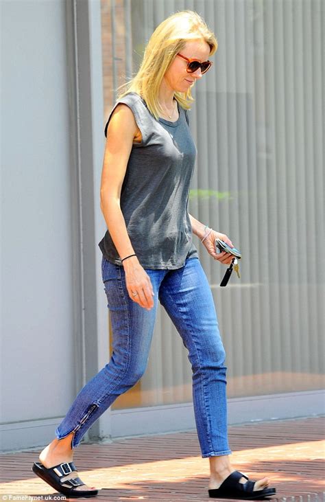Naomi Watts Looks Svelte In Skinny Jeans As She Collects A Hefty Wad Of