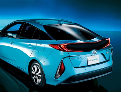 Find this hybrid at a toyota dealership near you, or build and price your own online today. A Smarter and Greener Toyota Prius PHV Arrives in Japan ...