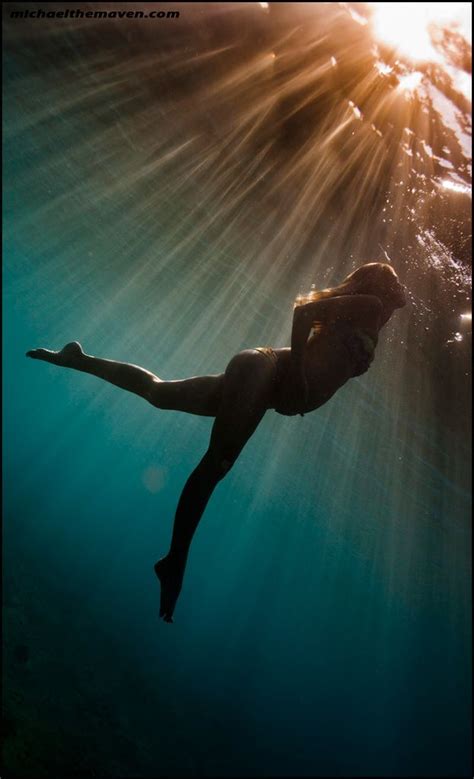This Underwater Maternity Shoot By Michael Andrew Photography Blog It