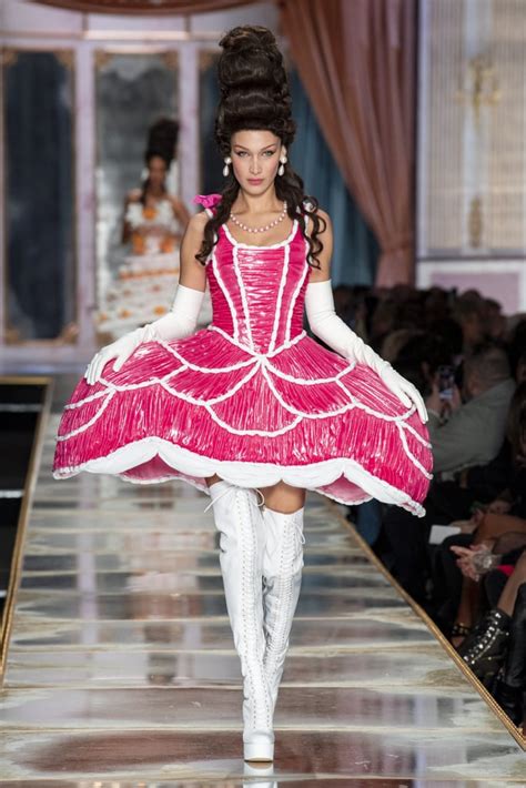 Moschino Fall 2020 Collection Moschinos Fall 2020 Runway Show At