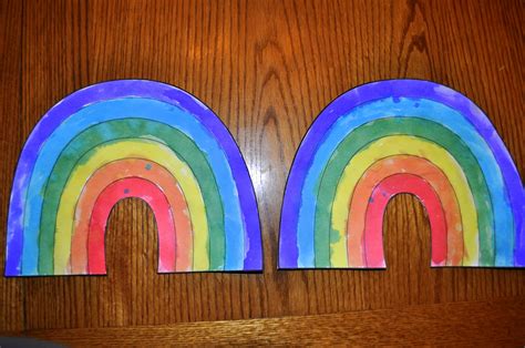 Double Sided Rainbow Windsock Craft ~ Shes Crafty