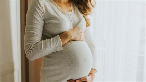 23 crazy pregnancy myths you shouldn t believe