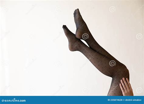 Seksowne Kobiet Nogi W Czerwonych Szpilkach Zdj Stockowych