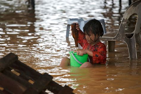 South East Asia Weather Malaysia And Thailand Hit By Worst Floods In