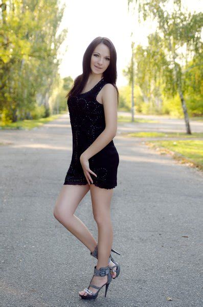 32 Y O Anna From Mykolaiv Ukraine Gray Eyes Brown Hair Id 679924