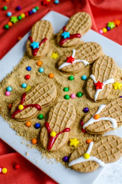 I like to have fun, make fun things…you know, create stuff! Nutter Butter Flip Flop Cookies: A Summertime Treat - A Grande Life