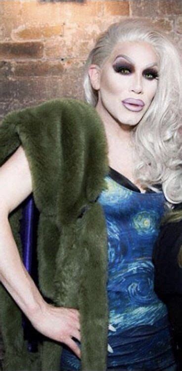 Pin By Sianeee On Drag Queens ️Хх Fur Coat Fashion Coat
