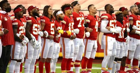 Nfl Kickoff 2020 Chiefs Texans Lock Arms Before Opening Game As