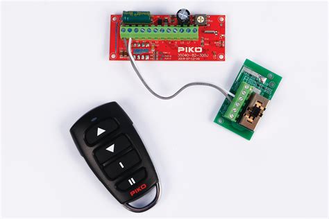 Piko 35040 Radio Control Rc Loco Receiver 3 Amp With Pocket Remote
