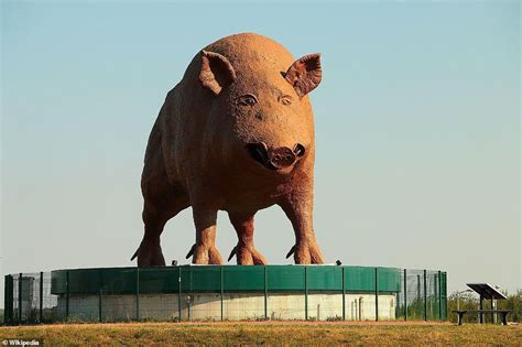 The Worlds Largest Roadside Attractions Travel Experience