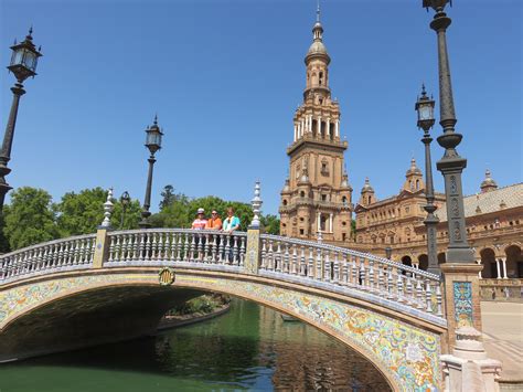 Sevilla: The Plaza de España + la mantilla española | Away With Joanna