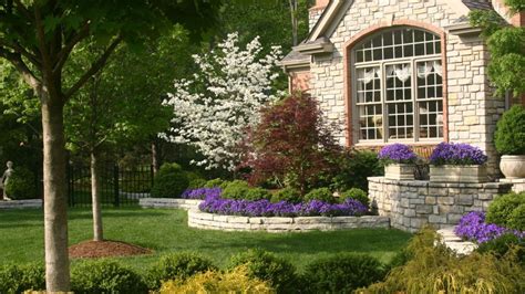 Choosing The Best Landscape Design Companies — Cincinnati Landscaping