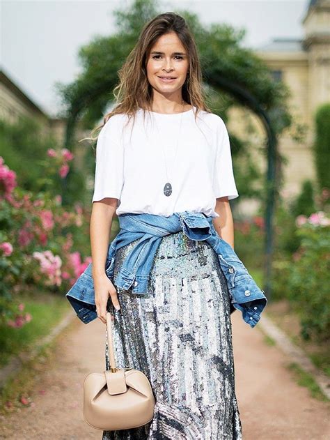How To Wear A Maxi Skirt Without Looking Dated Who What Wear
